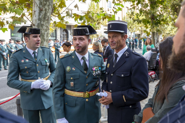 Fotos del desfile de la Guardia Civil en el día de su patrona en Pamplona.