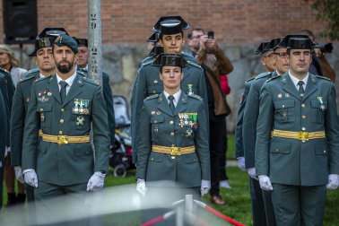 Fotos del desfile de la Guardia Civil en el día de su patrona en Pamplona.