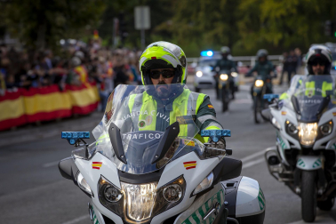 Fotos del desfile de la Guardia Civil en el día de su patrona en Pamplona.
