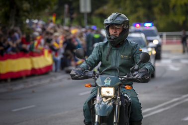 Fotos del desfile de la Guardia Civil en el día de su patrona en Pamplona.