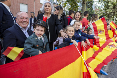 Fotos del desfile de la Guardia Civil en el día de su patrona en Pamplona.