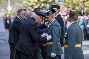 Fotos del desfile de la Guardia Civil en el día de su patrona en Pamplona.