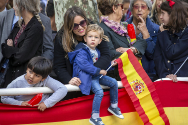 Fotos del desfile de la Guardia Civil en el día de su patrona en Pamplona.