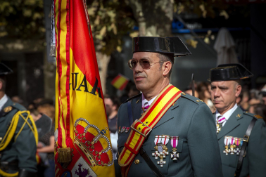 Fotos del desfile de la Guardia Civil en el día de su patrona en Pamplona.