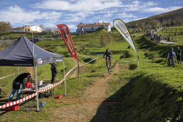 Fotos del Bike Enduro y de la carbonera de Irrisarri Land./
