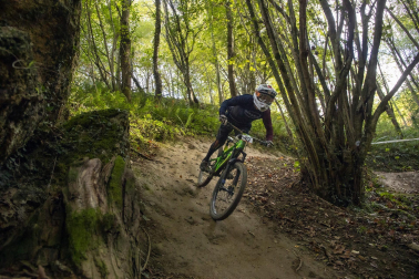 Fotos del Bike Enduro y de la carbonera de Irrisarri Land./