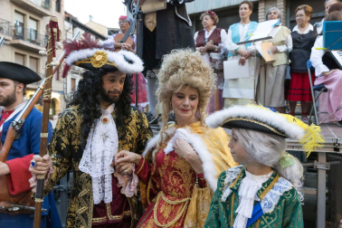 Fotos de la representación teatral de la llegada a Corella del monarca junto a su mujer María Luisa de Saboya en 1711.
