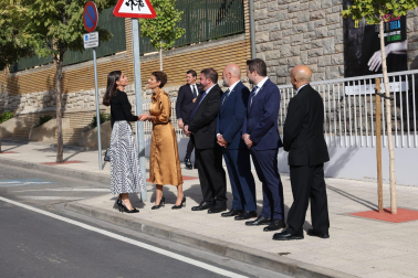 Foto de la reina Letizia durante su visita a Tudela para participar en un homenaje a Pilar Miró en el marco del Festival Ópera Prima.