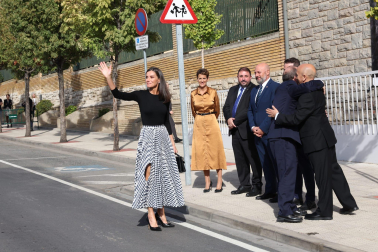 Foto de la reina Letizia durante su visita a Tudela para participar en un homenaje a Pilar Miró en el marco del Festival Ópera Prima.
