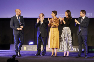 Foto de la reina Letizia durante su visita a Tudela para participar en un homenaje a Pilar Miró en el marco del Festival Ópera Prima.