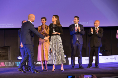 Foto de la reina Letizia durante su visita a Tudela para participar en el homenaje a Pilar Miró en el marco del Festival Ópera Prima