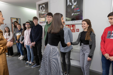 Foto de la reina Letizia durante su visita a Tudela para participar en el homenaje a Pilar Miró en el marco del Festival Ópera Prima
