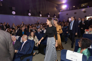 Foto de la reina Letizia durante su visita a Tudela para participar en el homenaje a Pilar Miró en el marco del Festival Ópera Prima