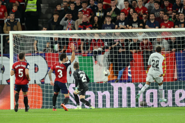 Fotos del Osasuna - Barcelona de la jornada 14./