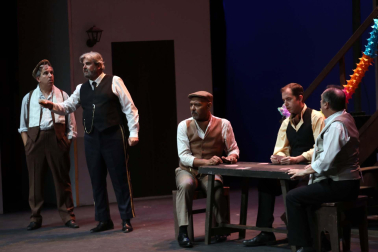 Imágenes del ensayo general en el Teatro Gayarre de 'La Revoltosa'
