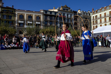 Imagen de los actos organizados por la Asociación Navarra de Diabetes (ANADI) en la plaza del Castillo de Pamplona con motivo del Día Mundial de la Diabetes.