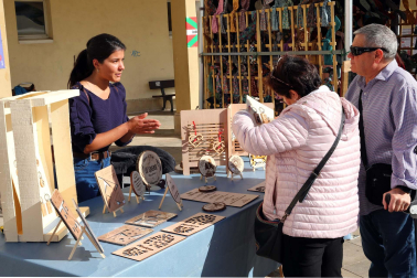 Fotos de la feria artesanal en Irurtzun.