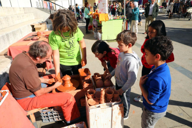 Fotos de la feria artesanal en Irurtzun.