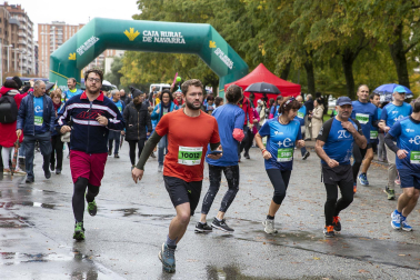 Imágenes de la carrera solidaria del Teléfono de la Esperanza
