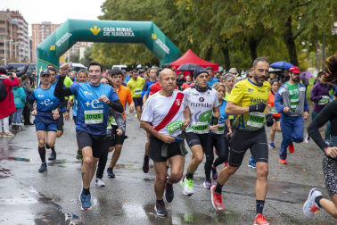 Imágenes de la carrera solidaria del Teléfono de la Esperanza