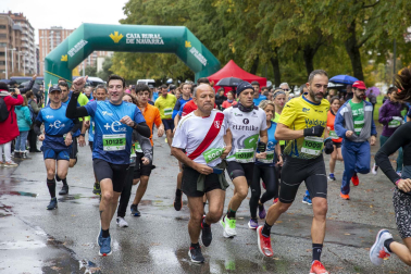 Imágenes de la carrera solidaria del Teléfono de la Esperanza