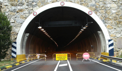Desprendimientos en el túnel de Belate, en el año 2006.
