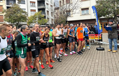 Participantes y ganadores en la XLI Carrera Sociedad Zubeztia y I Memorial Candi Arnanz