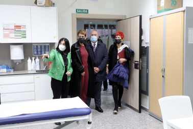 Visita de la ministra de Sanidad, Carolina Darias, a Navarra