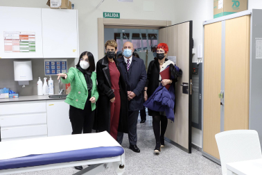 Visita de la ministra de Sanidad, Carolina Darias, a Navarra.