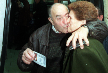 Fotos del 25 aniversario del segundo premio de la Lotería de Navidad en Tafalla