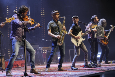 Fito & Fitipaldis, en concierto en Baluarte.
