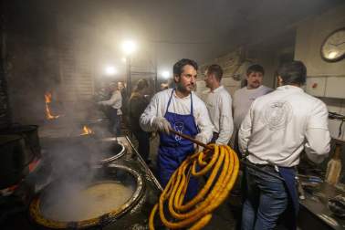 Celebración del 150 aniversario de la churrería La Mañueta en Pamplona.