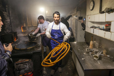 Celebración del 150 aniversario de la churrería La Mañueta en Pamplona.