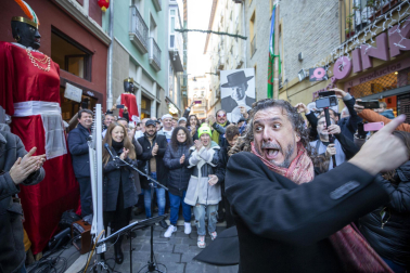 Celebración del 150 aniversario de la churrería La Mañueta en Pamplona.