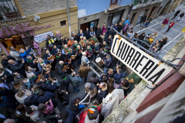 Celebración del 150 aniversario de la churrería La Mañueta en Pamplona.
