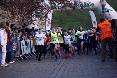 Participantes en la XI Carrera Infantil de la Navidad de Asvona