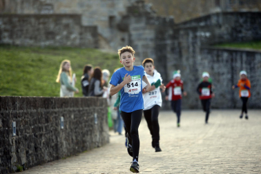 Participantes en la XI Carrera Infantil de la Navidad de Asvona