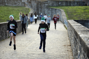 Participantes en la XI Carrera Infantil de la Navidad de Asvona