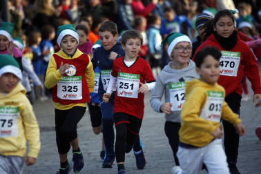 Participantes en la XI Carrera Infantil de la Navidad de Asvona