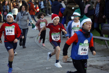 Participantes en la XI Carrera Infantil de la Navidad de Asvona