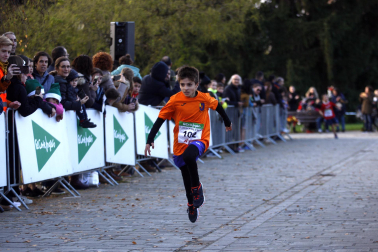 Participantes en la XI Carrera Infantil de la Navidad de Asvona