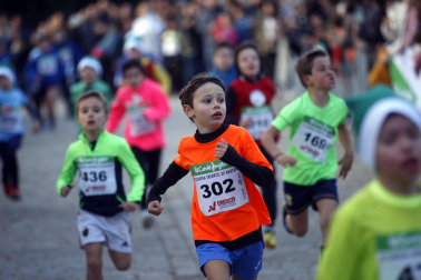 Participantes en la XI Carrera Infantil de la Navidad de Asvona