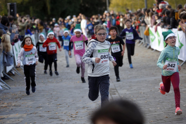 Participantes en la XI Carrera Infantil de la Navidad de Asvona