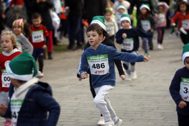 Participantes en la XI Carrera Infantil de la Navidad de Asvona