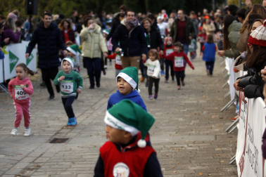 Participantes en la XI Carrera Infantil de la Navidad de Asvona