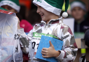 Participantes en la XI Carrera Infantil de la Navidad de Asvona