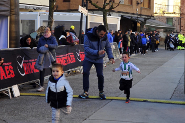 Participantes en las distintas pruebas del XII Cross de Navidad de Marcilla.