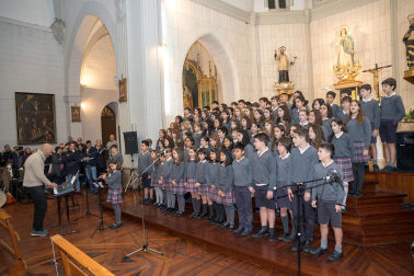 Coros participantes en el XXXV Festival de Villancicos de la Orden del Volatín en Tudela.
