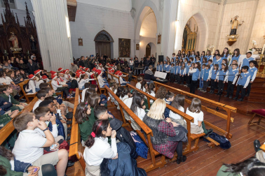 Coros participantes en el XXXV Festival de Villancicos de la Orden del Volatín en Tudela.