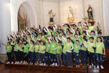 Coros participantes en el XXXV Festival de Villancicos de la Orden del Volatín en Tudela.